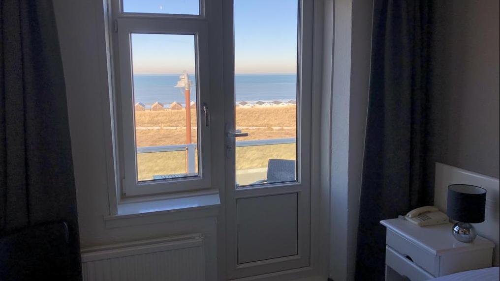Small double room with sea view